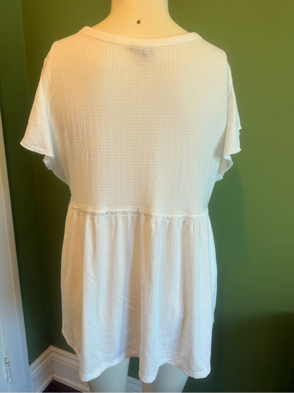 torrid White Ribbed Tank Top - Picture 10 of 14